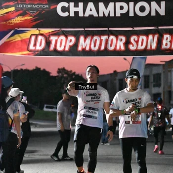 Runner Photo 7697338