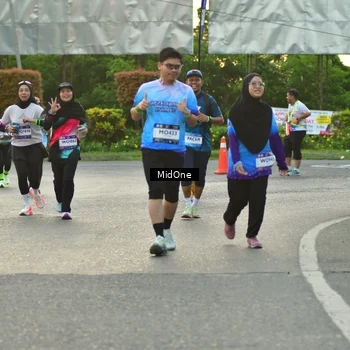 Runner Photo 7697339