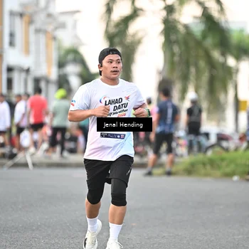 Runner Photo 7697361