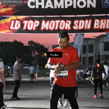 Runner Photo 7697370