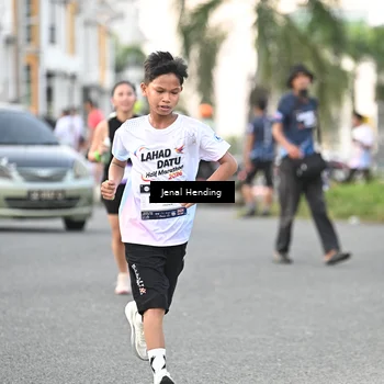 Runner Photo 7697383