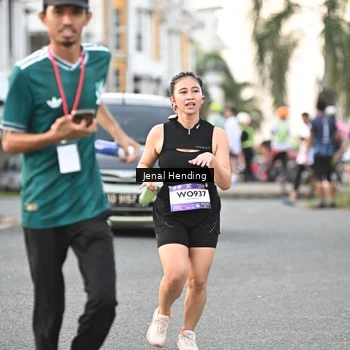 Runner Photo 7697392