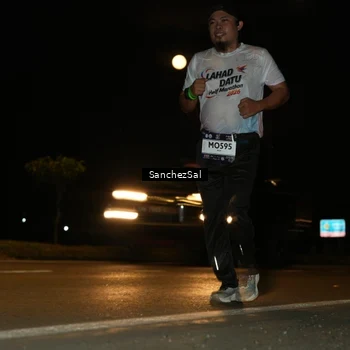 Runner Photo 7697407