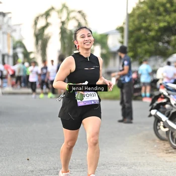 Runner Photo 7697411