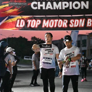 Runner Photo 7697416