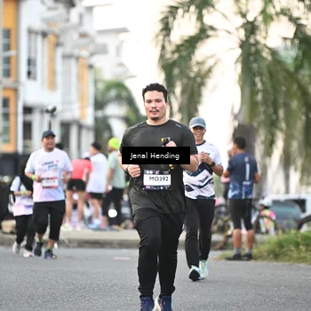 Runner Photo 7697469