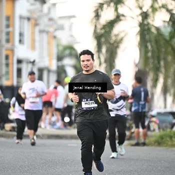 Runner Photo 7697470