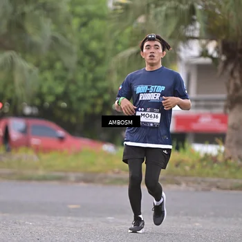 Runner Photo 7697476