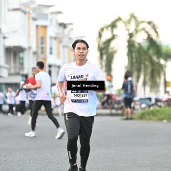 Runner Photo 7697489