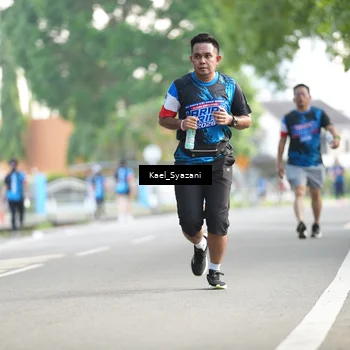 Runner Photo 7697514