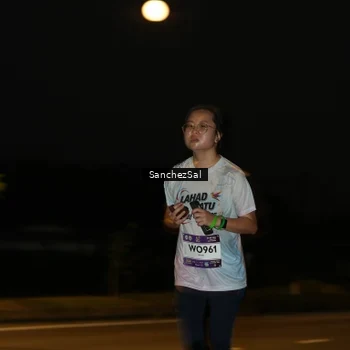 Runner Photo 7697528