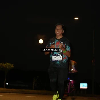 Runner Photo 7697559
