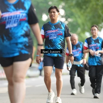 Runner Photo 7697560