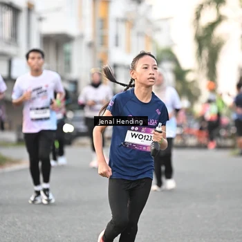 Runner Photo 7697561