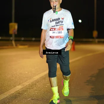 Runner Photo 7697565