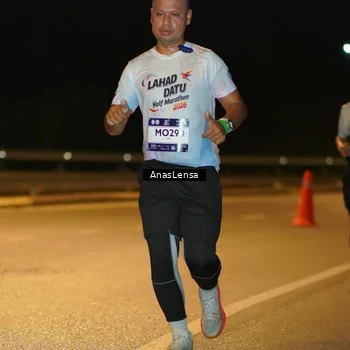 Runner Photo 7697590