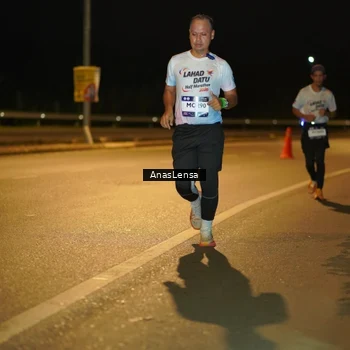 Runner Photo 7697613