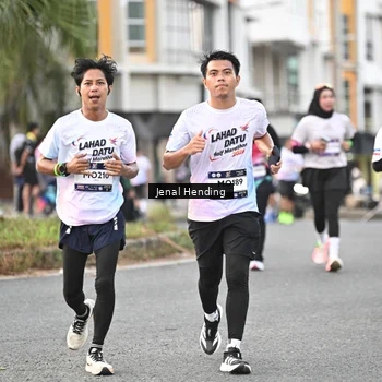 Runner Photo 7697619