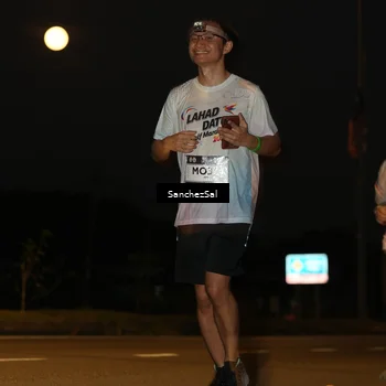 Runner Photo 7697624