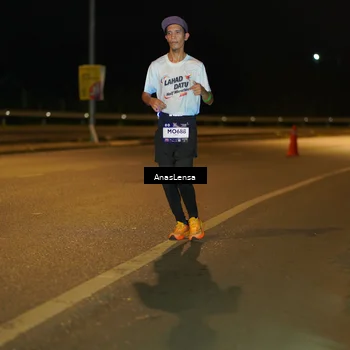 Runner Photo 7697625