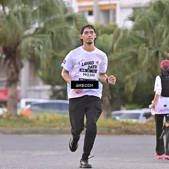 Runner Photo 7697638