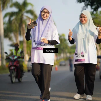 Runner Photo 7697670