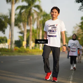 Runner Photo 7697675