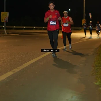 Runner Photo 7697691