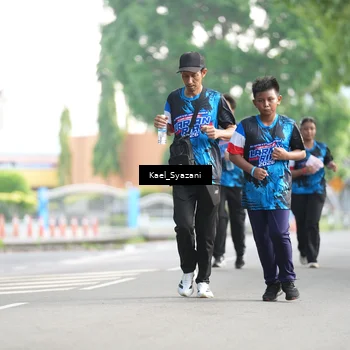 Runner Photo 7697701
