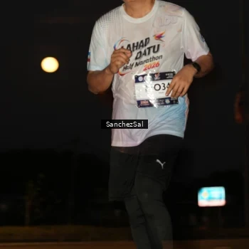 Runner Photo 7697745