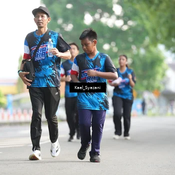 Runner Photo 7697758