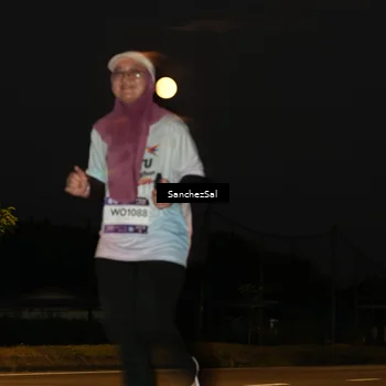 Runner Photo 7697811
