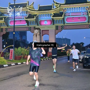 Runner Photo 7697815