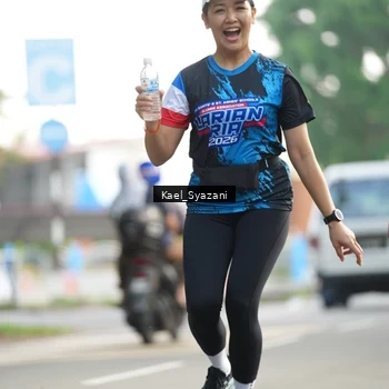 Runner Photo 7697823