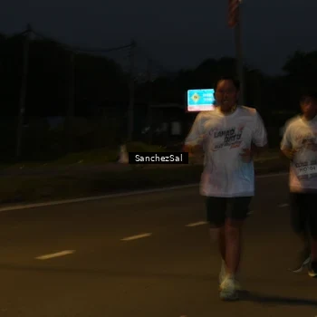 Runner Photo 7697869