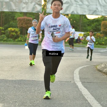 Runner Photo 7697871