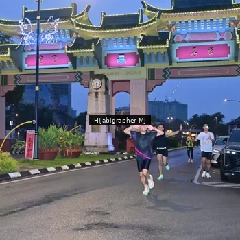 Runner Photo 7697885