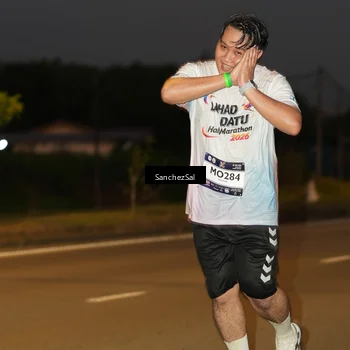 Runner Photo 7697897