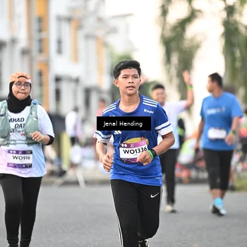 Runner Photo 7697910