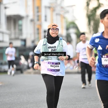 Runner Photo 7697916