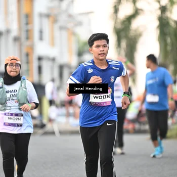 Runner Photo 7697918