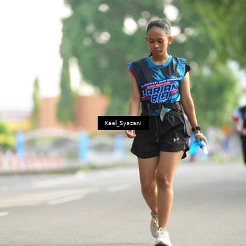 Runner Photo 7697947