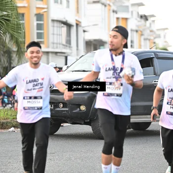 Runner Photo 7697958