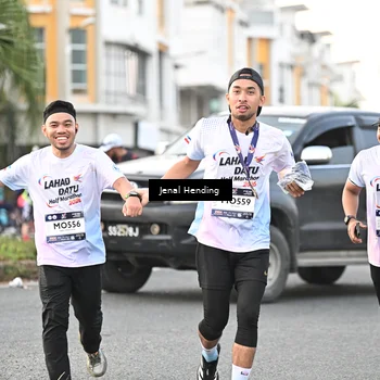 Runner Photo 7697967