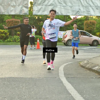 Runner Photo 7697971