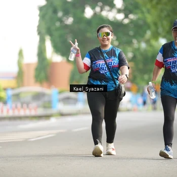 Runner Photo 7697983