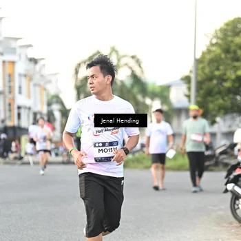Runner Photo 7697987