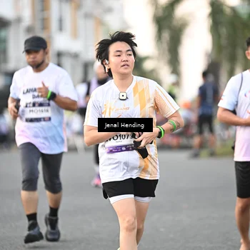 Runner Photo 7698003