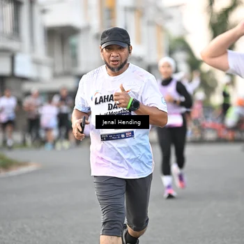 Runner Photo 7698009