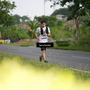 Runner Photo 7698019